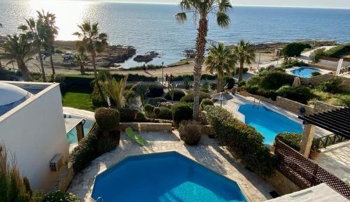 Villa - Beach Front