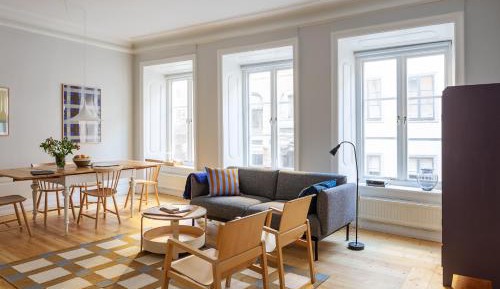 Superior One-Bedroom Apartment