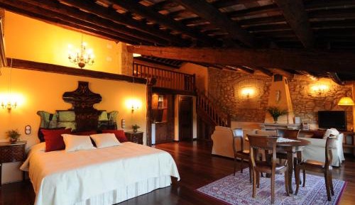 One-Bedroom Apartment (2 Adults)