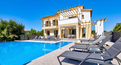 Five-Bedroom Villa
