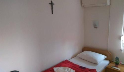 Single Room with Private Bathroom