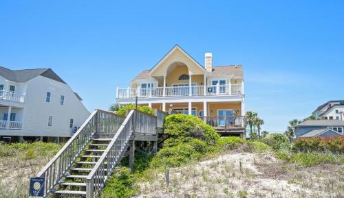 Seven-Bedroom Holiday Home