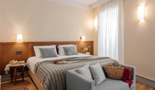 Queen Room with Balcony