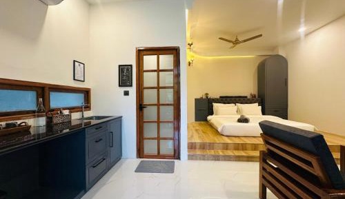 Superior King Room