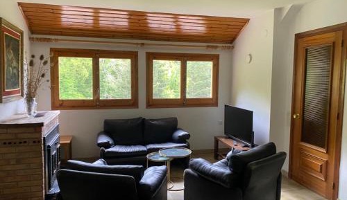 One-Bedroom Deluxe Apartment