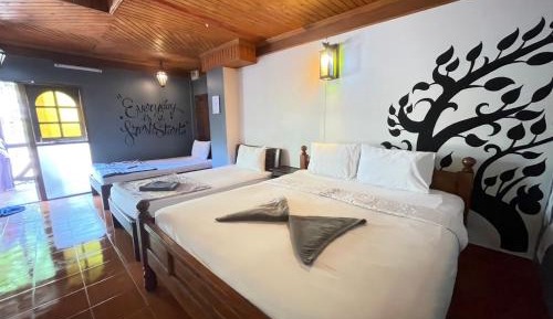 Classic Quadruple Room