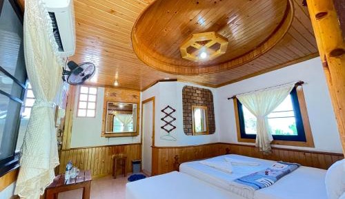 Standard Twin Room with Garden View