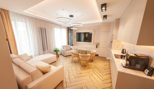 One-Bedroom Deluxe Apartment