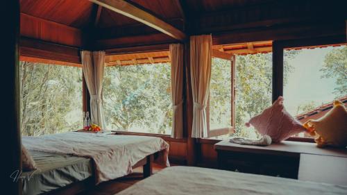 Family Room with Mountain View