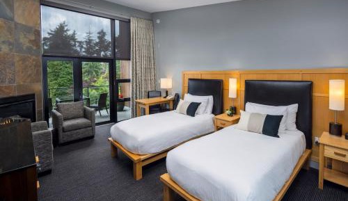 Double or Twin Room with Sea View