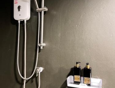 Deluxe Studio