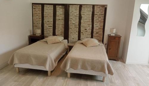 Twin Room with Bathroom