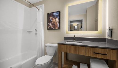 King Studio Suite