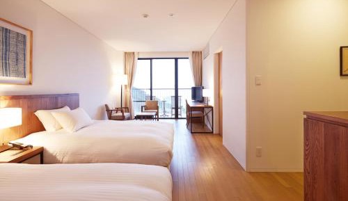 Deluxe Twin Room with Sea View