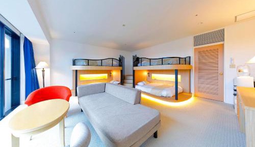 Superior 5 Beds Room - Indoor Bath - Non-Smoking