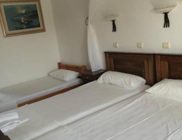 Triple Room with Garden View