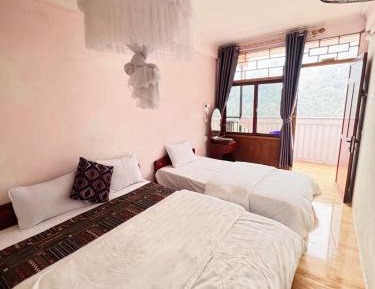 Triple Room with Private Bathroom