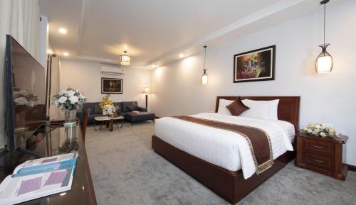 Suite with Garden View