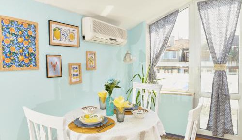 Studio Apartment with Balcony