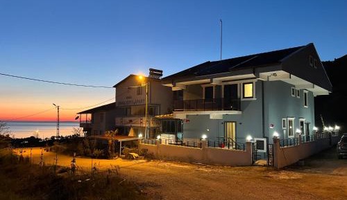 Villa with Garden View