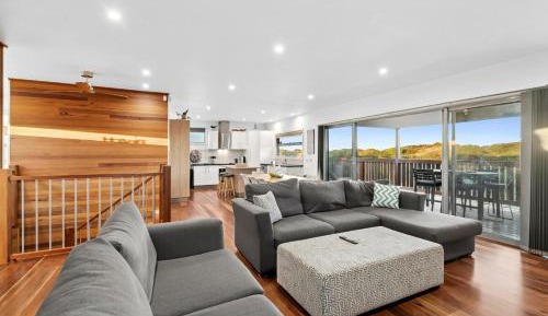 Three-Bedroom Holiday Home 