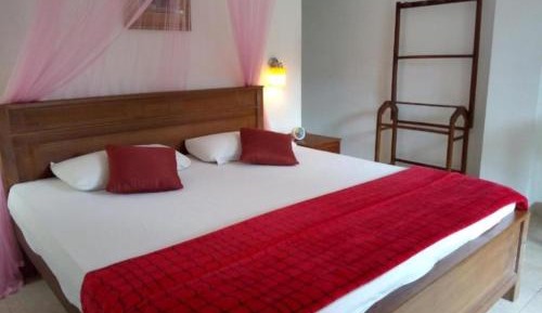 Queen Room with Garden View
