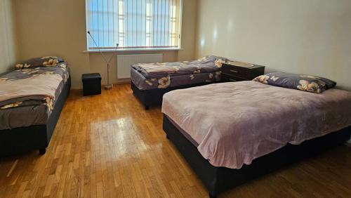 Economy Triple Room