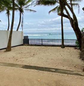 Villa - Beach Front