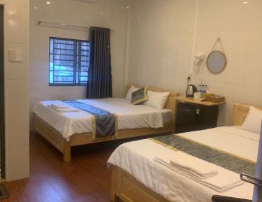 Quadruple Room with Private Bathroom