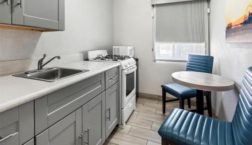 King Room with Kitchenette