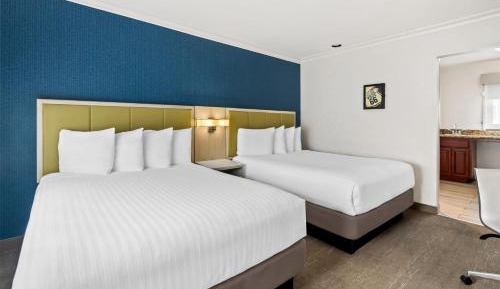 Queen Room with Two Queen Beds