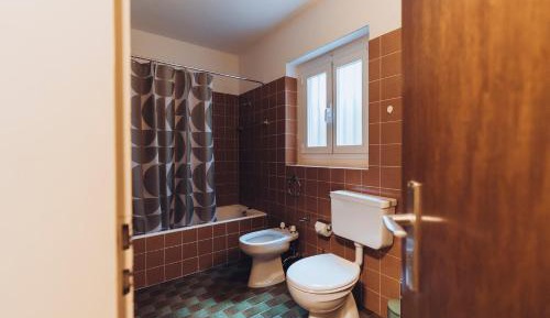 Double or Twin Room with Mountain View