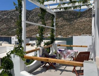 Superior One-Bedroom Apartment with Balcony