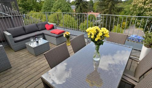 Apartment with Terrace