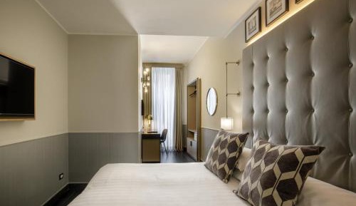 Standard Double Room - Via del Corso 81