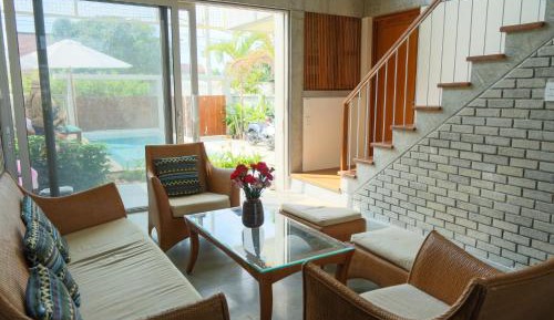 Deluxe Double or Twin Room with Pool View