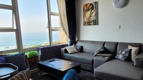 One-Bedroom Apartment with Ocean View