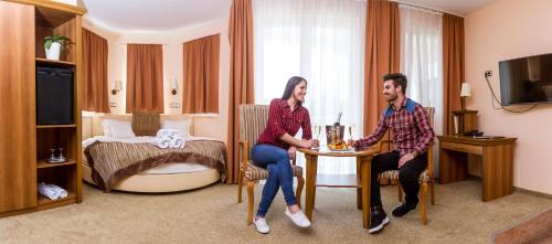 King Room with Spa Bath