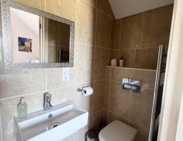 Deluxe Double Room with Shower