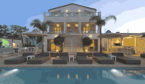Deluxe Villa