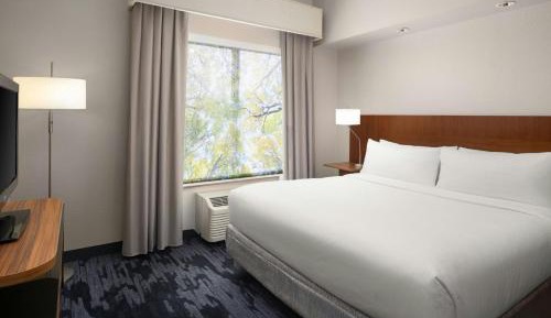 King Studio with Sofa Bed