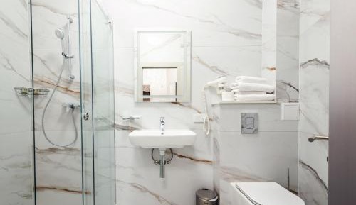 Suite with City View