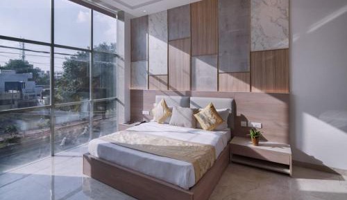 Queen Suite