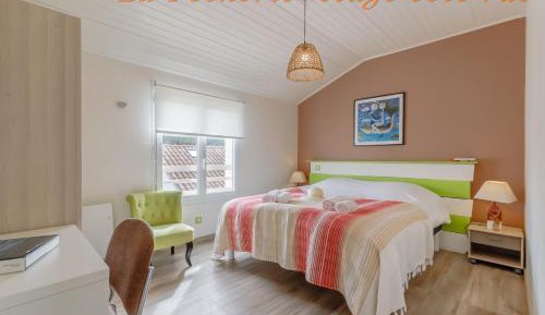 Two-Bedroom Apartment street side, first floor, La Pecherie