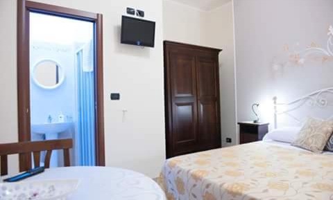 Double or Twin Room with Private Bathroom
