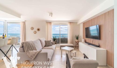 Three-Bedroom Apartment with Ocean View