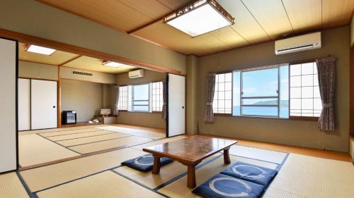 Japanese-Style Room