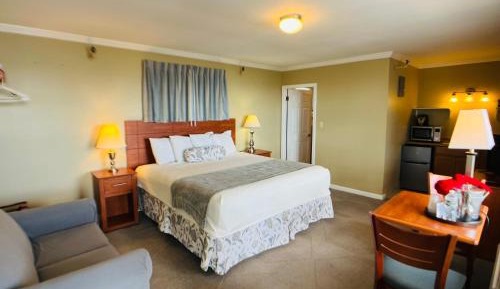 King Room with Kitchenette