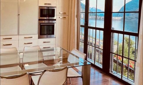 Three-Bedroom Deluxe Apartment
