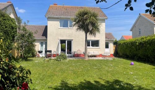 Three-Bedroom Holiday Home 